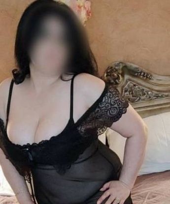 Готова погрузить тебя в мир наслаждения и релаксации. 💋
Мои услуги разнообразны: классический и эротический массаж, французский без резинки, GFE, ролевые игры и многое другое. 🎭
Обещаю незабываемые моменты и расслабление после напряженного дня. Внешность соответствует фото, которые можешь увидеть. 💯
Отзывы моих довольных клиентов говорят сами за себя – убедись сам! 🥰
📞 Запишись на встречу со мной уже сейчас и погрузись в мир наслаждения в Москве! ✨ Верунечка
