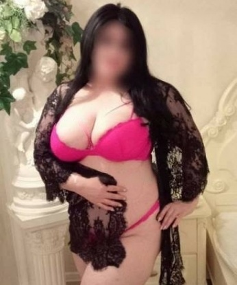 Готова погрузить тебя в мир наслаждения и релаксации. 💋
Мои услуги разнообразны: классический и эротический массаж, французский без резинки, GFE, ролевые игры и многое другое. 🎭
Обещаю незабываемые моменты и расслабление после напряженного дня. Внешность соответствует фото, которые можешь увидеть. 💯
Отзывы моих довольных клиентов говорят сами за себя – убедись сам! 🥰
📞 Запишись на встречу со мной уже сейчас и погрузись в мир наслаждения в Москве! ✨ Верунечка
